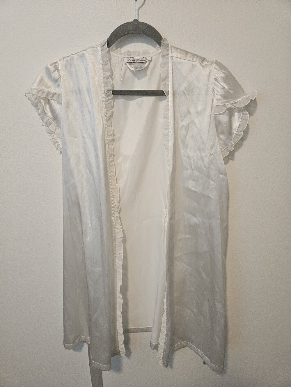 Silky White Robe With Ruffles - Picture 2 of 5